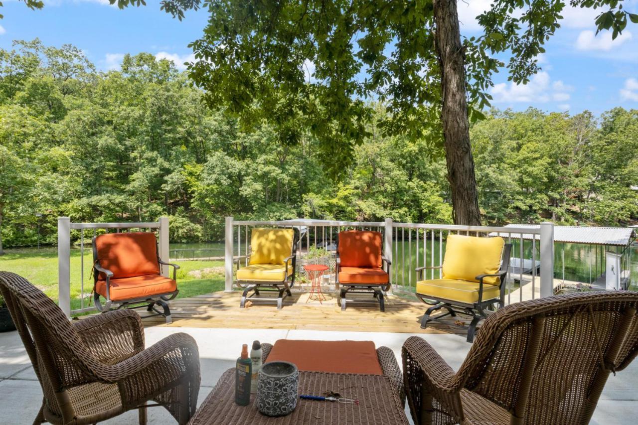 Rock Hollow Retreat, Dock, Firepit キャンデントン エクステリア 写真